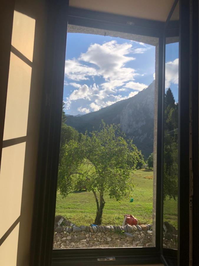 L 'Air D'Aspe Bed & Breakfast Accous Eksteriør bilde
